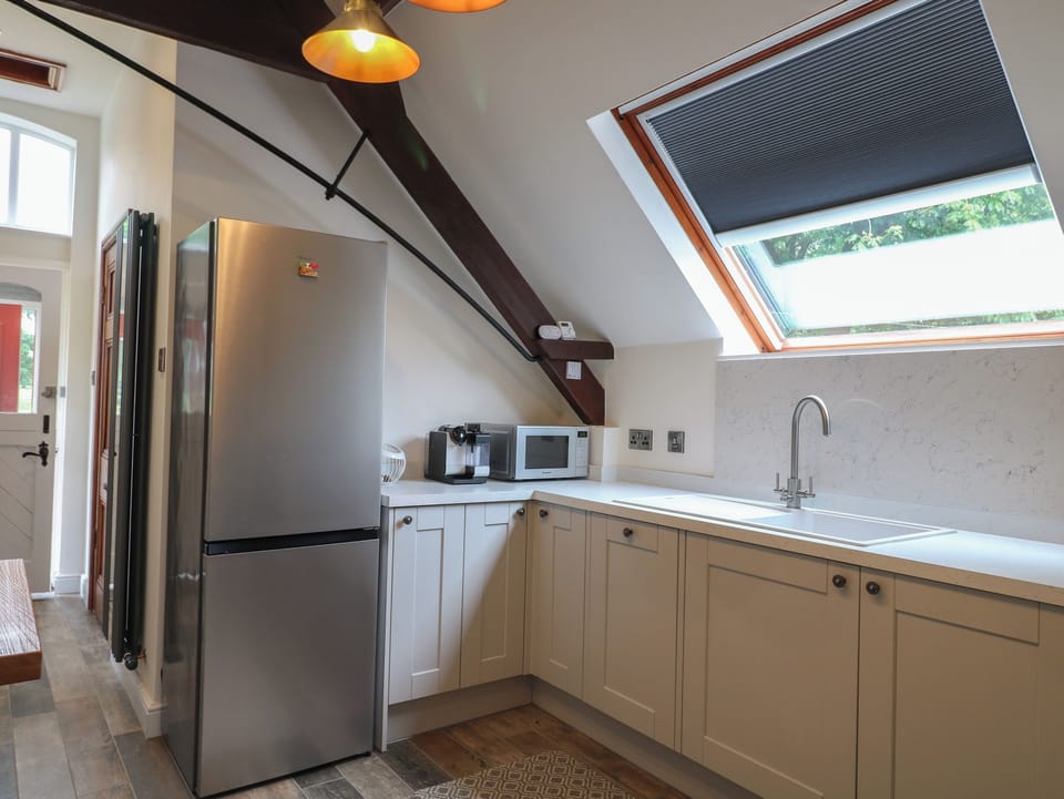 Fridge, dishwasher, electric kettle, toaster