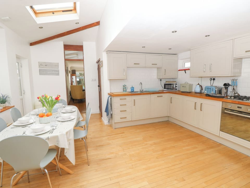 Fridge, dishwasher, electric kettle, toaster