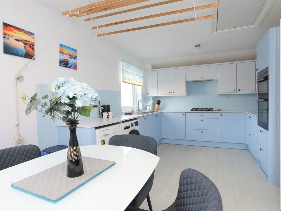 Fridge, dishwasher, electric kettle, toaster