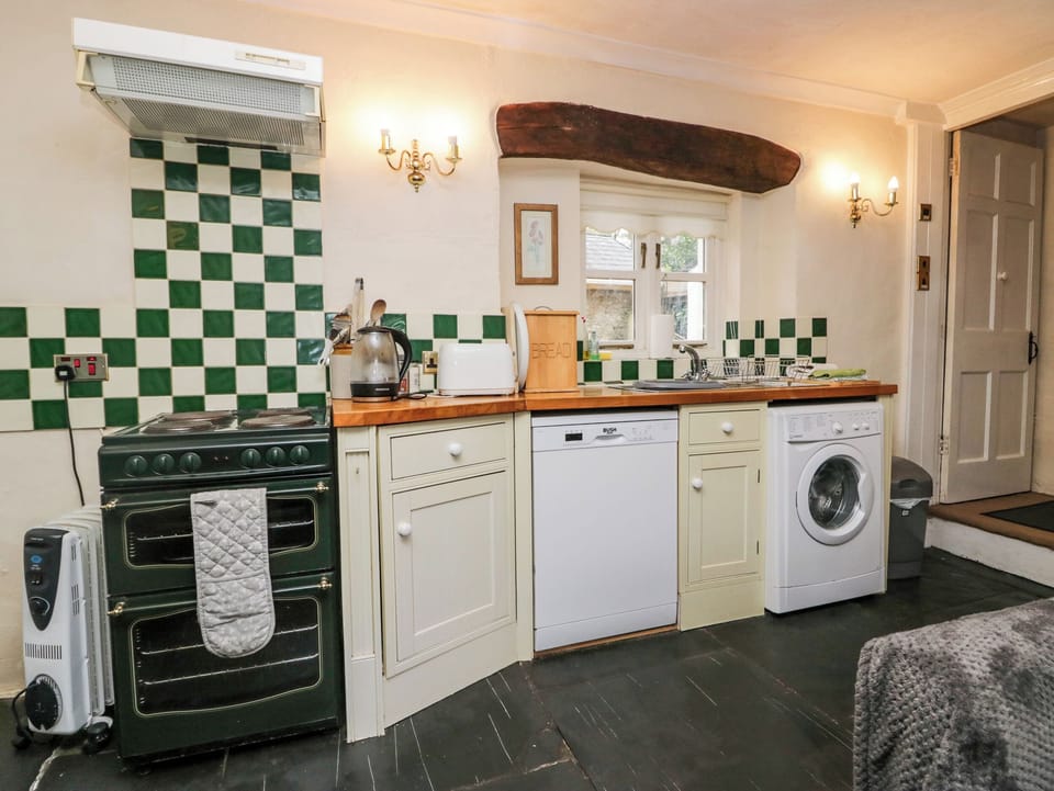 Fridge, dishwasher, electric kettle, toaster