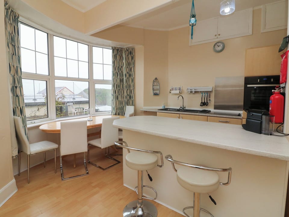Fridge, dishwasher, electric kettle, toaster
