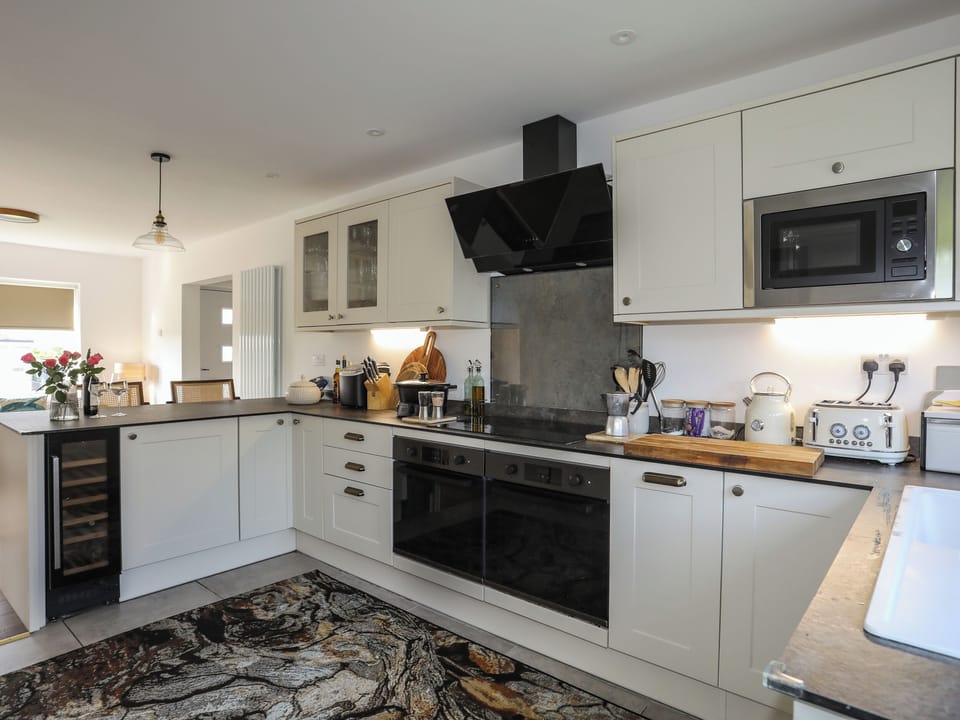 Fridge, dishwasher, electric kettle, toaster