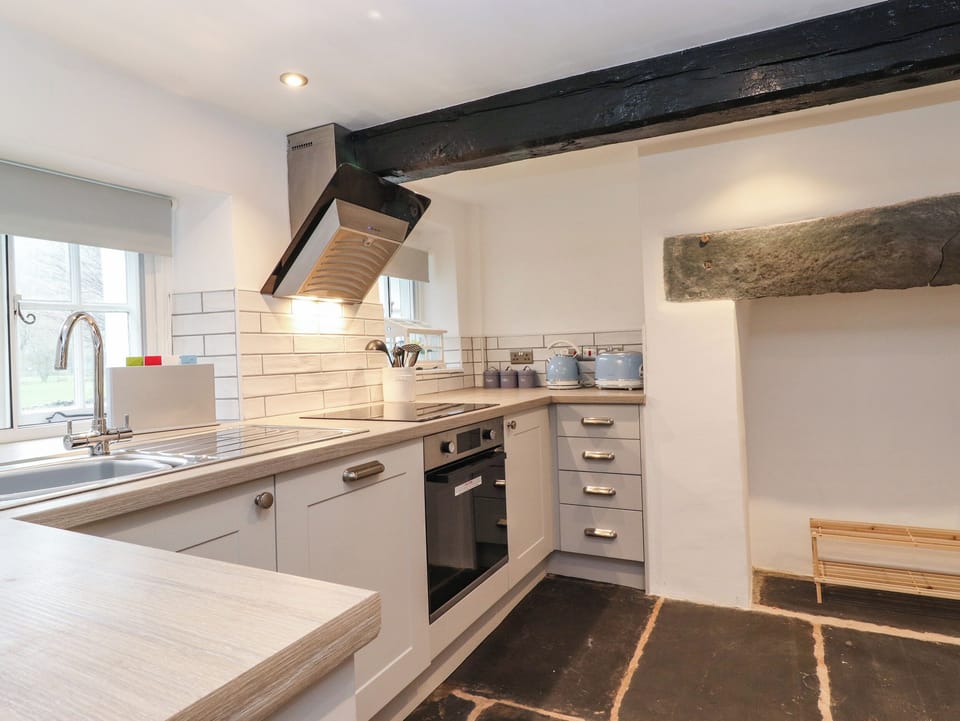Fridge, dishwasher, electric kettle, toaster