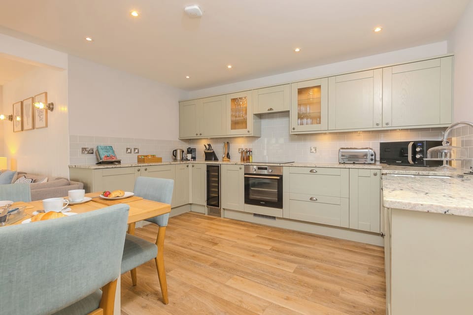Fridge, dishwasher, electric kettle, toaster