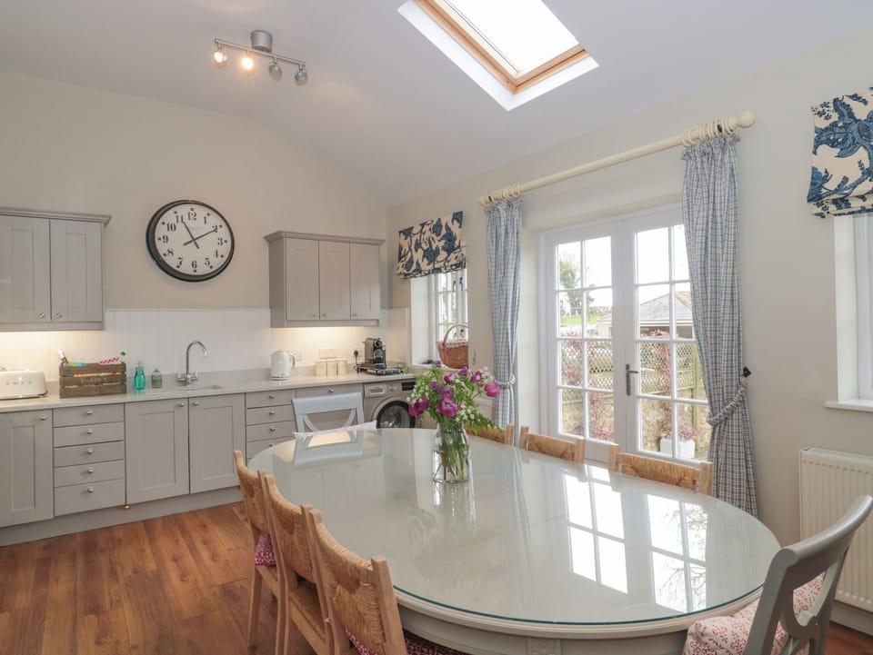 Fridge, dishwasher, electric kettle, toaster