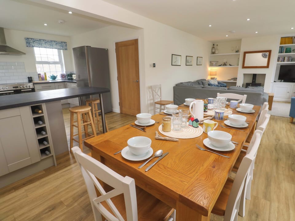 Cottage | Interior