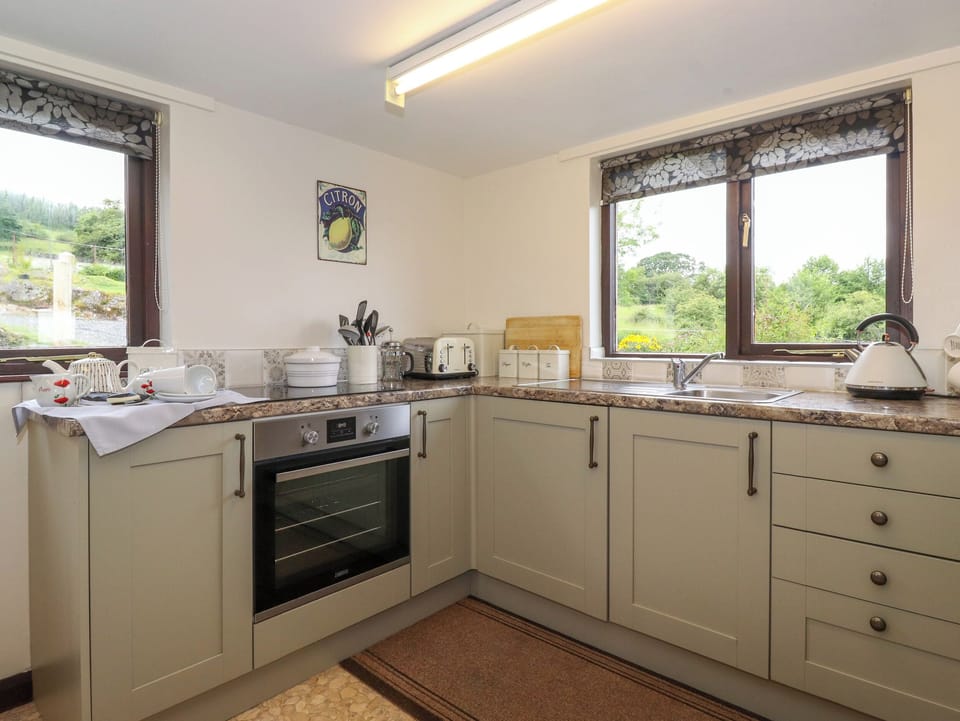Fridge, electric kettle, toaster, cookware/dishes/utensils