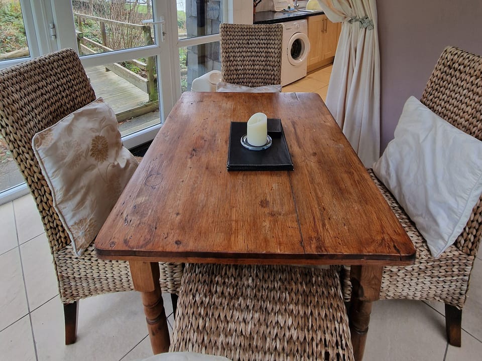 Cottage | Dining