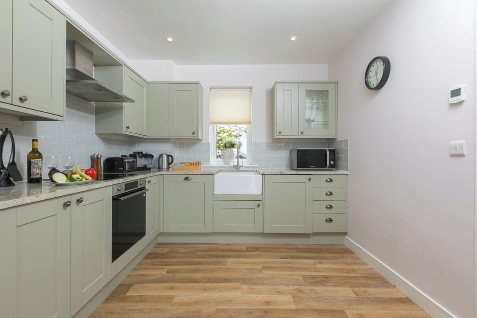 Fridge, dishwasher, electric kettle, toaster