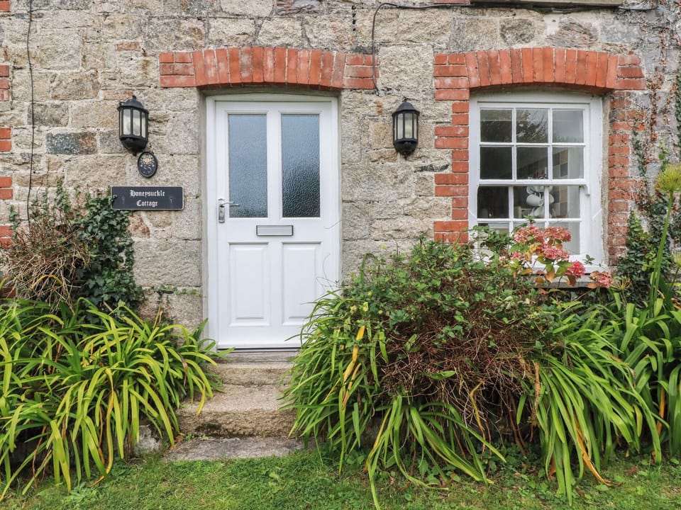 Cottage | Exterior detail