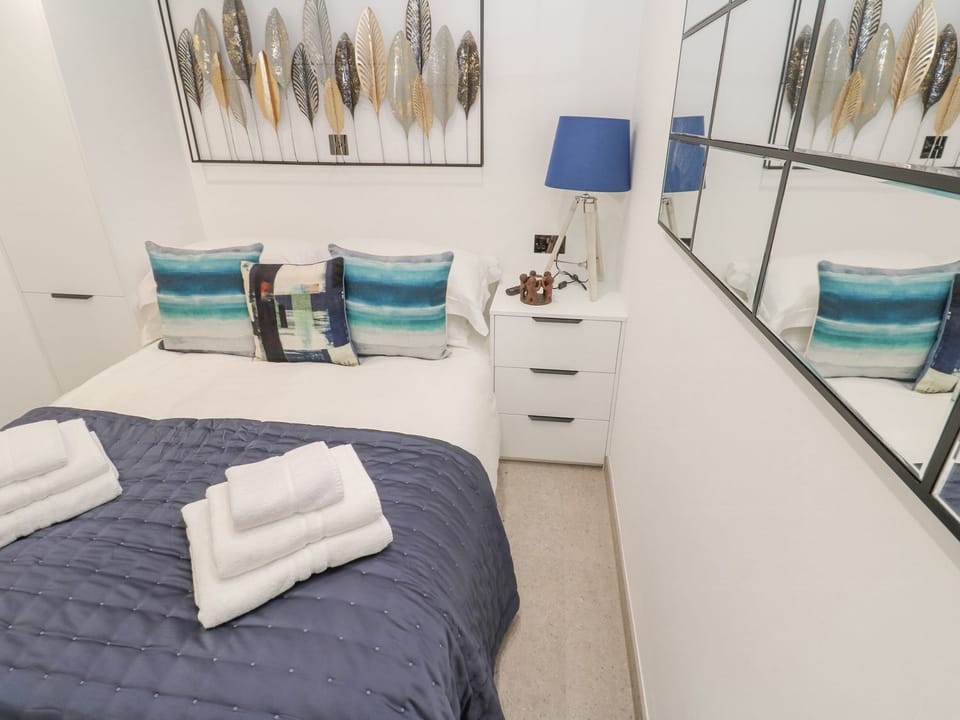 1 bedroom, individually decorated, individually furnished, free WiFi