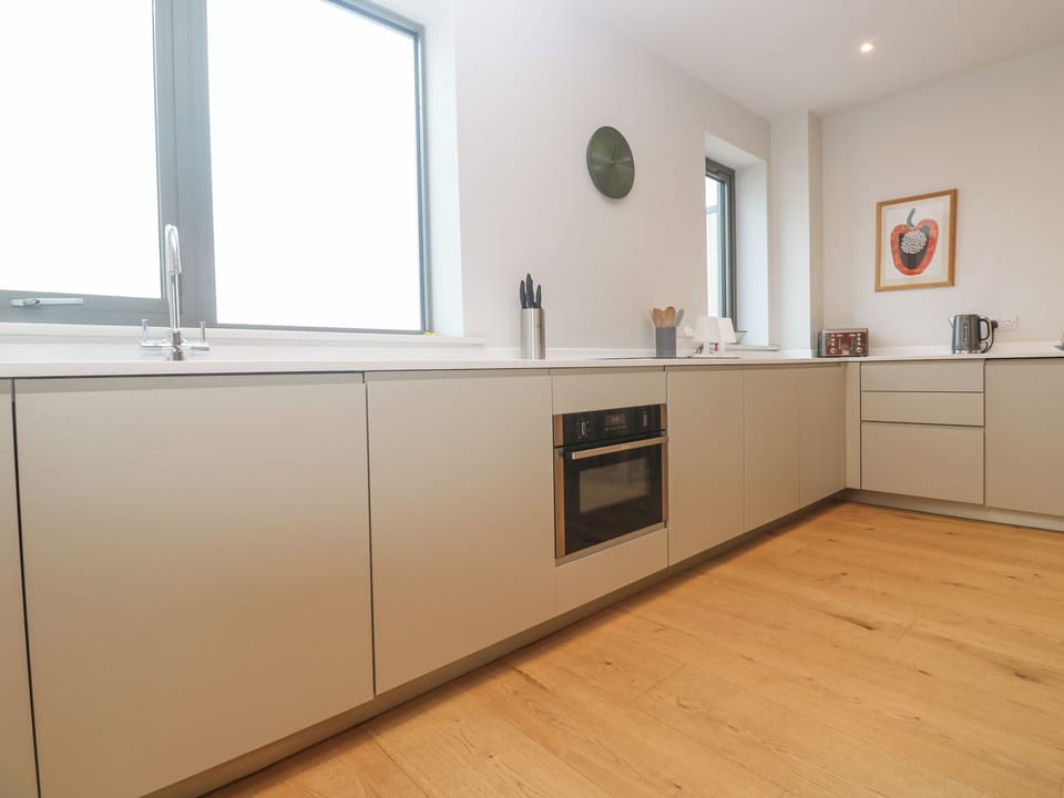 Fridge, dishwasher, electric kettle, toaster