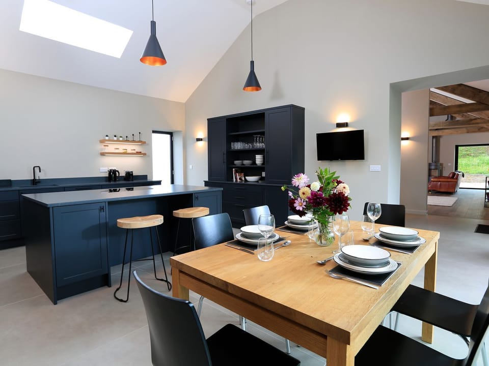 Cottage | Interior