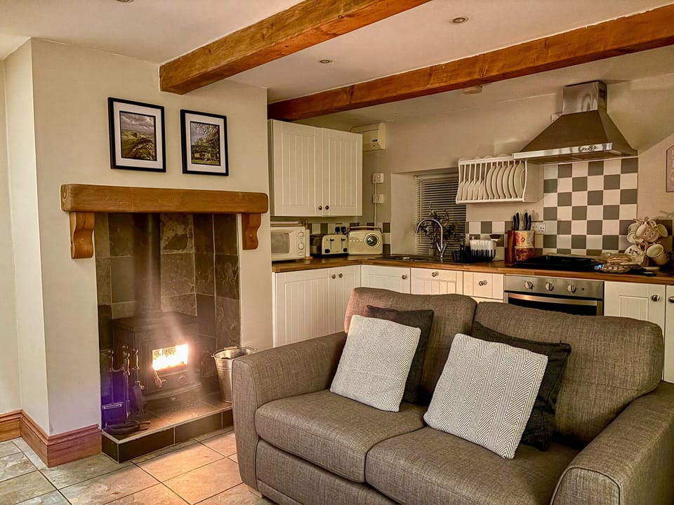 Cottage | Interior