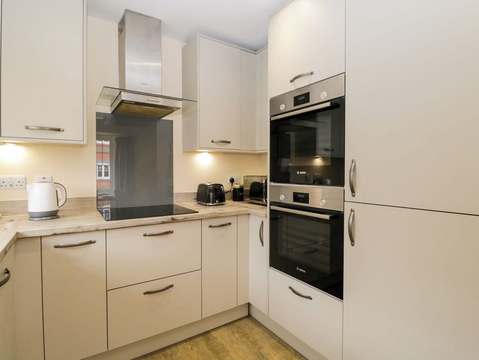 Fridge, dishwasher, electric kettle, toaster