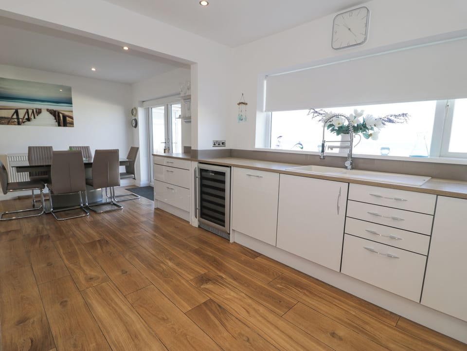 Fridge, dishwasher, electric kettle, toaster