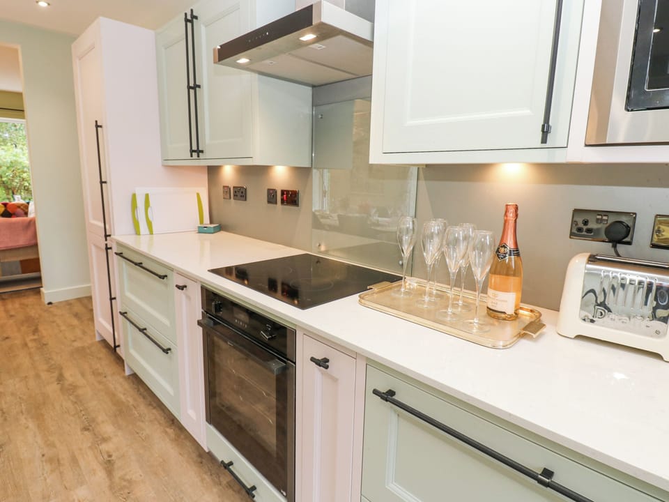 Fridge, dishwasher, electric kettle, toaster