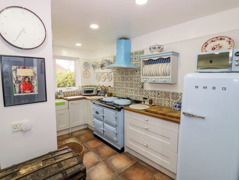 Fridge, dishwasher, electric kettle, toaster