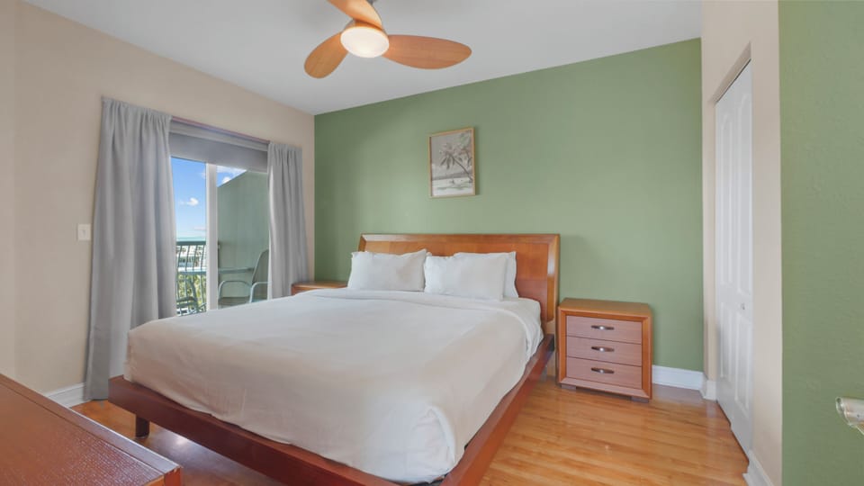 Master Bedroom(2)