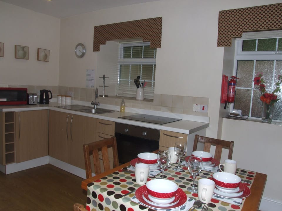 Kitchen dining room