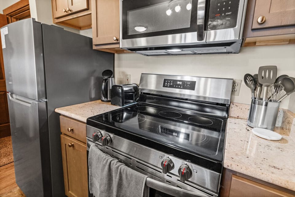 New kitchen (2025) with stainless steel appliances