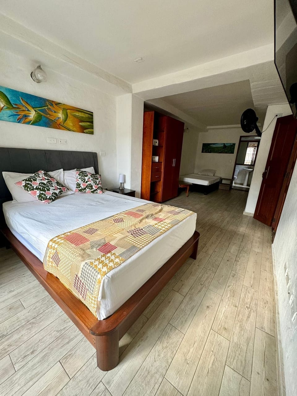 Family Room | Free WiFi, bed sheets