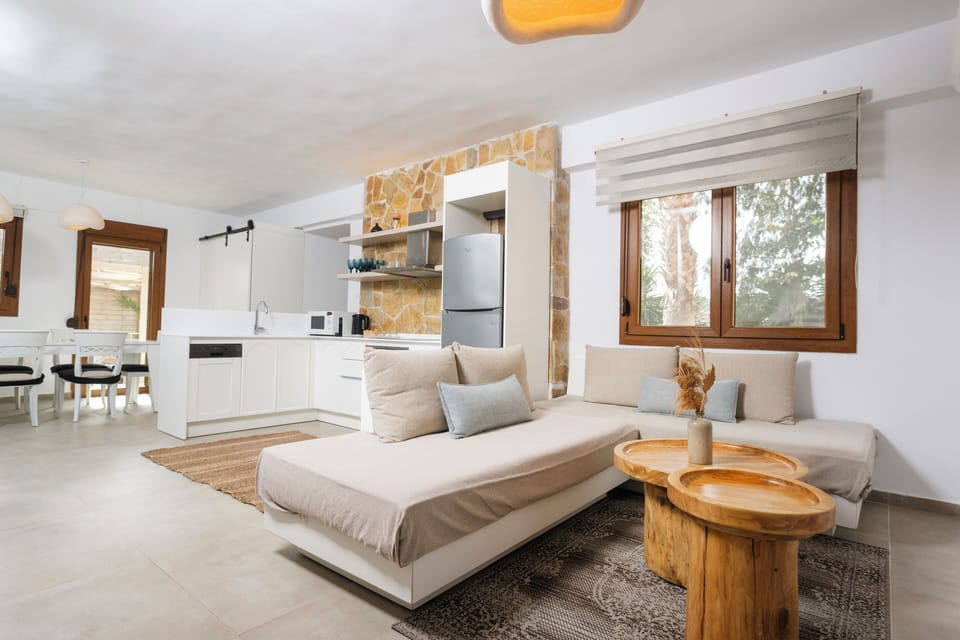 Villa, 5 Bedrooms | In-room safe, free WiFi, bed sheets
