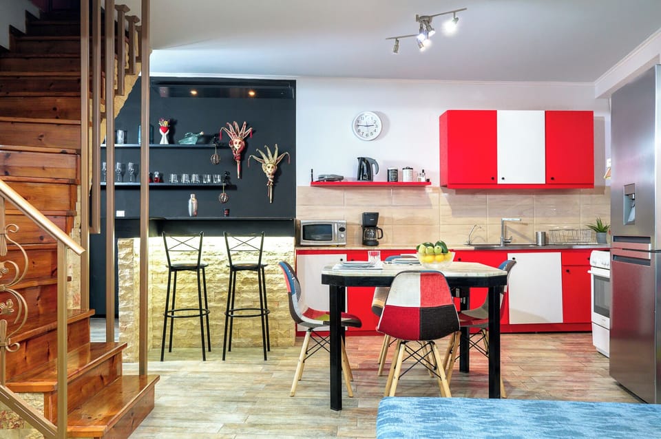 Suite, Mountain View | Dining room