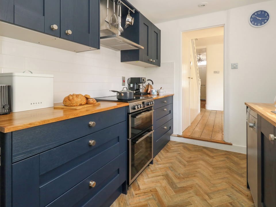 Fridge, dishwasher, electric kettle, toaster