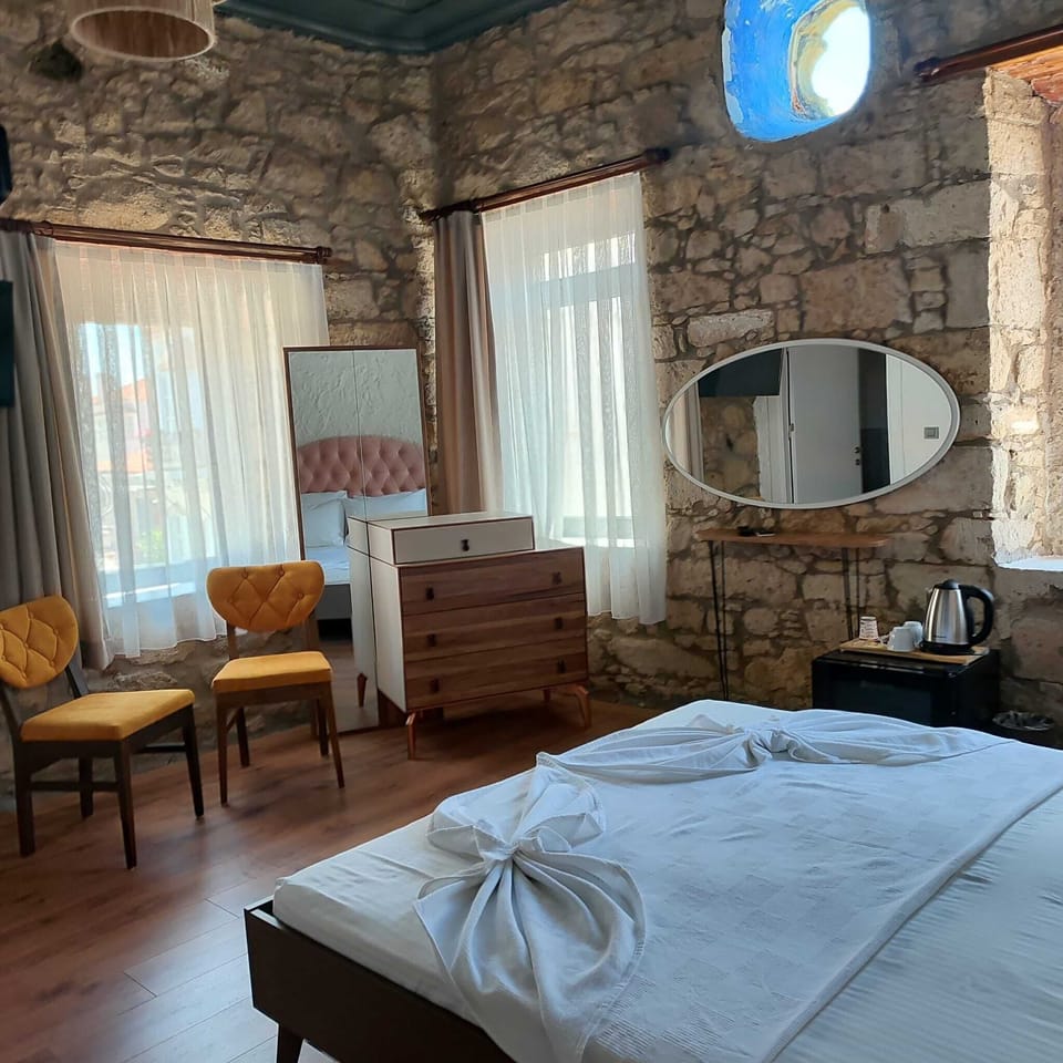 Deluxe Room, Non Smoking, City View | Soundproofing, free WiFi