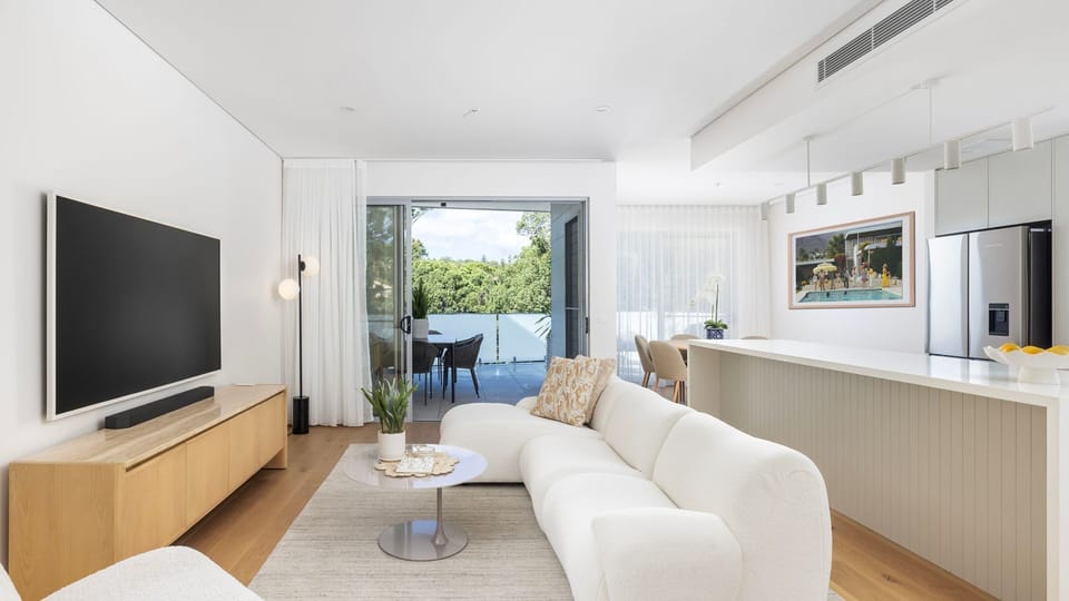 Lounge/Kitchen