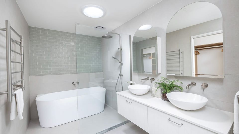 Main Bathroom