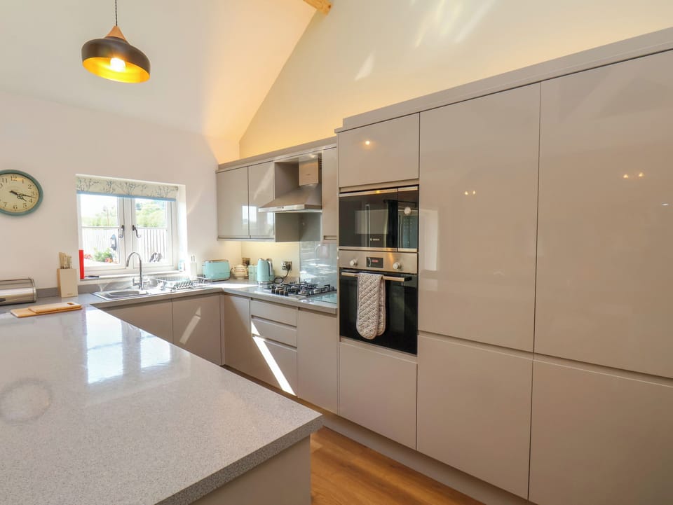 Fridge, dishwasher, electric kettle, toaster