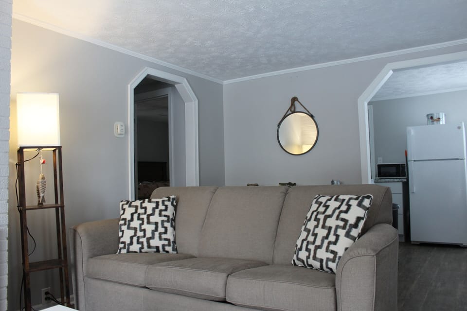 Living Room / Lounge