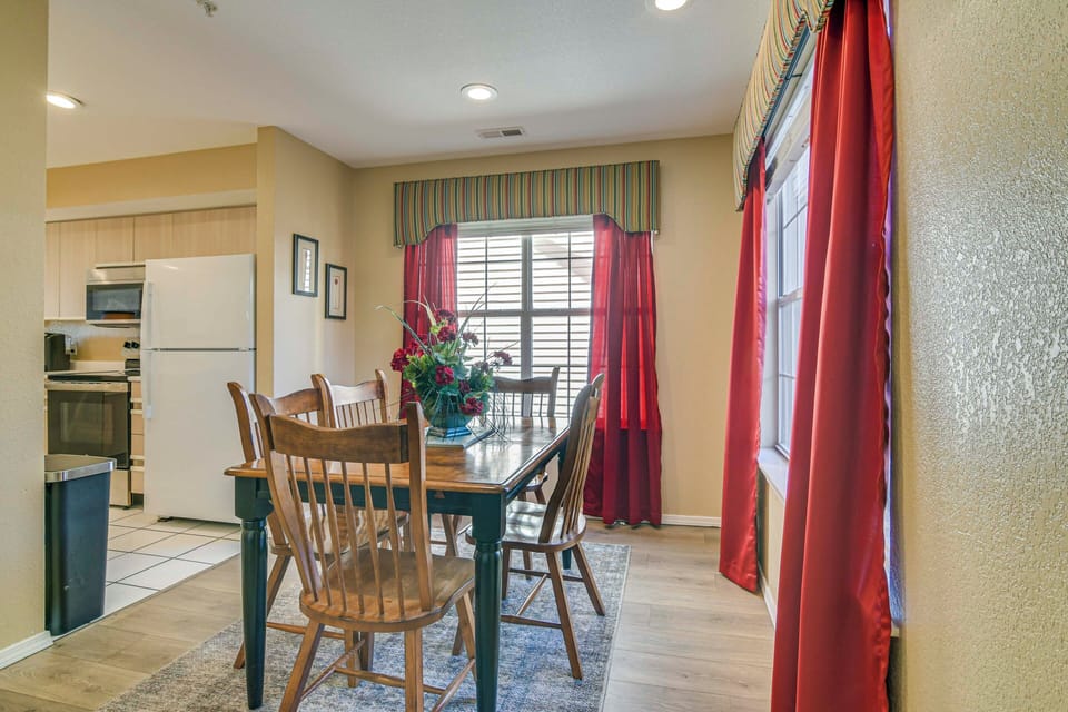Main Dining Area | Dishware/Flatware Provided