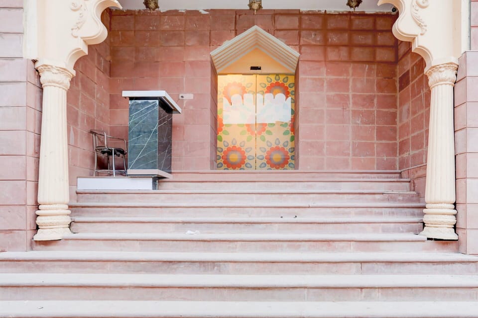 House | Reception