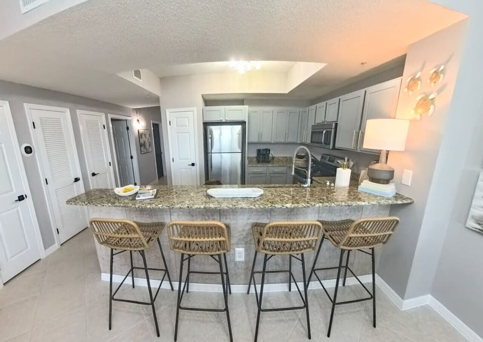 Kitchen Bar