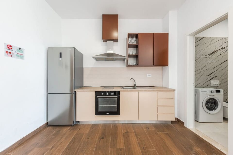 Fully-equipped kitchen