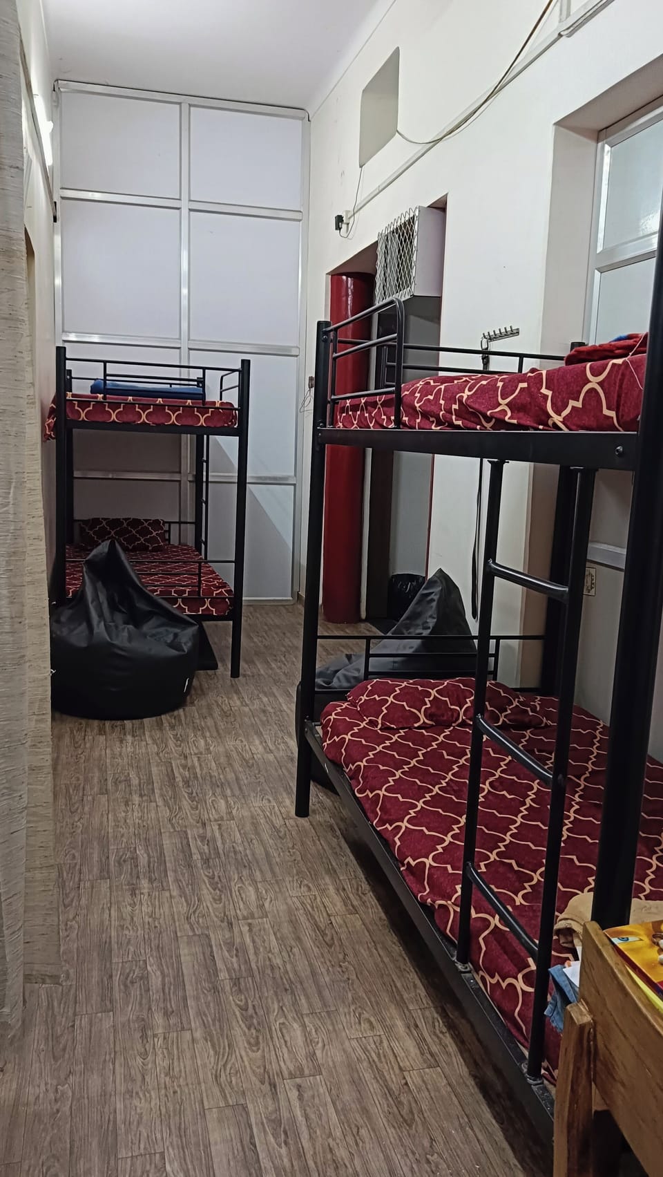 Comfort Shared Dormitory | Living area