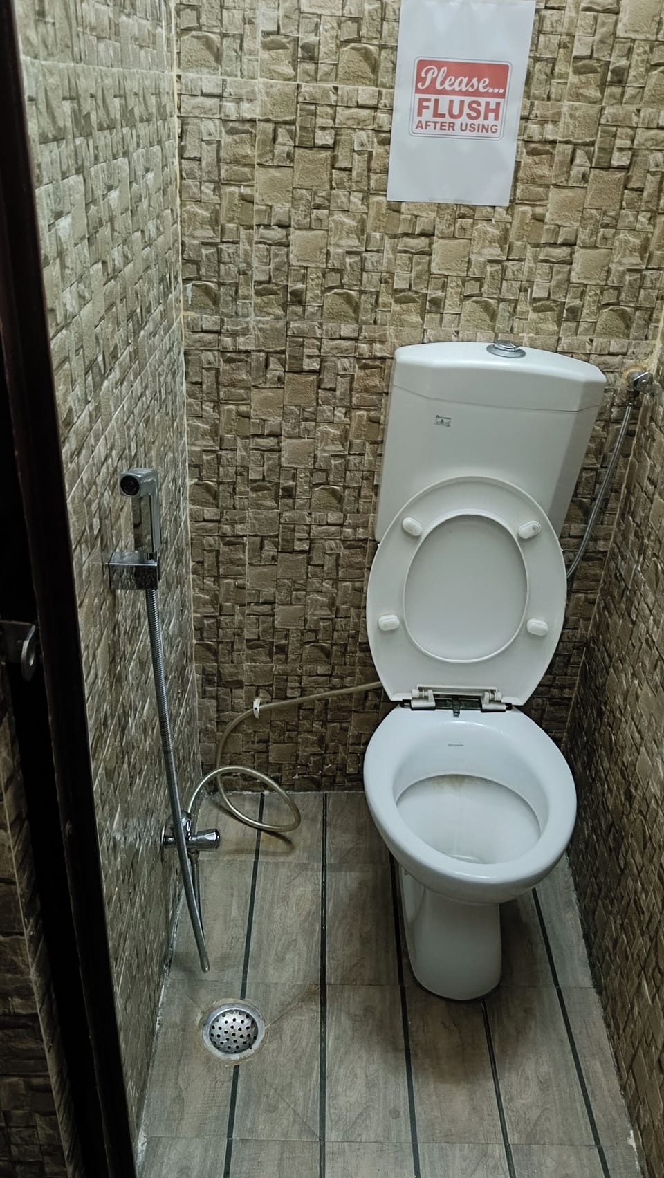 Comfort Shared Dormitory | Bathroom | Slippers
