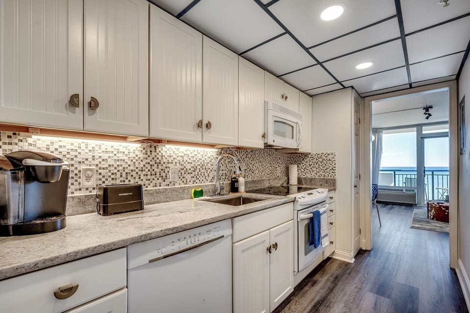 Modern Oceanview Kitchen