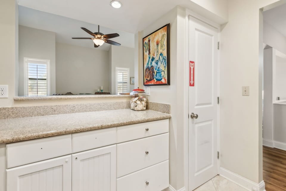 Great Counterspace for Meal Prep