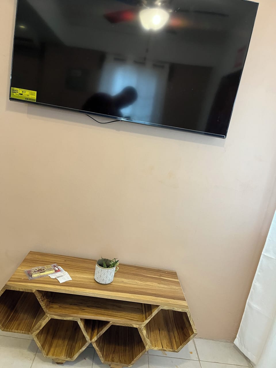 Deluxe Apartment, Air conditioning, City View | Living area