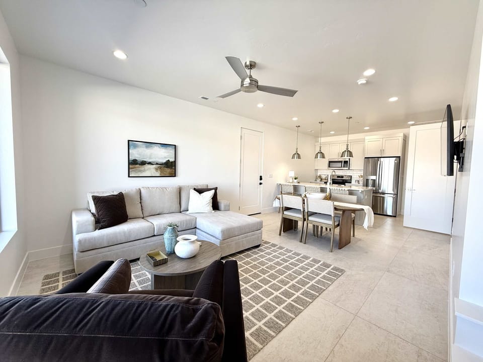 Holiday H4 has an open concept living, dining, and kitchen area