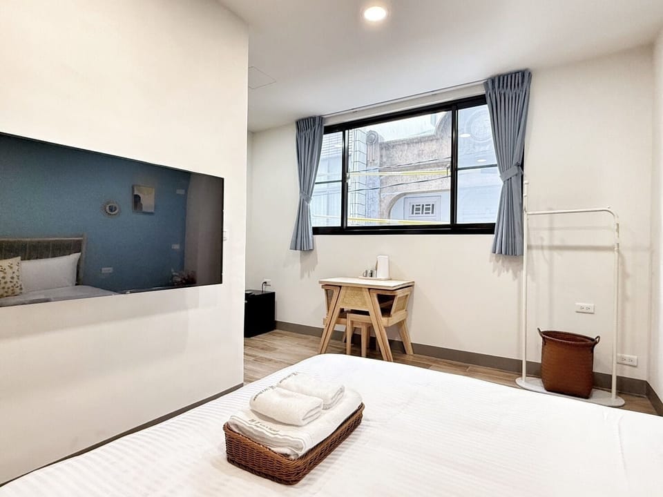Superior Double Room | Desk, laptop workspace, free WiFi