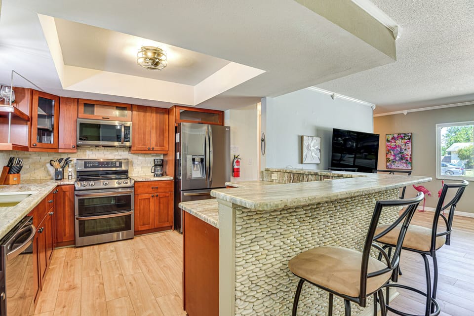 Kitchen | Cooking Basics | Drip Coffee Maker | Microwave | Toaster | Blender