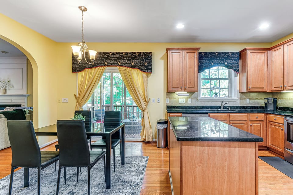 Dining Area | 1st Floor