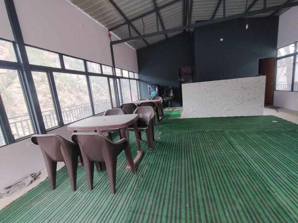 Double Room, Balcony, Mountain View | Living area