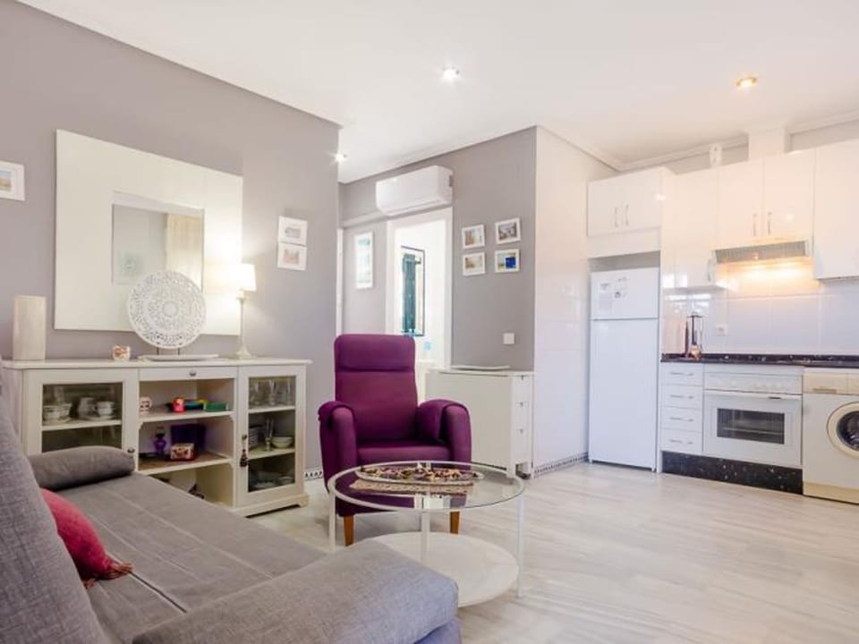 House | 1 bedroom