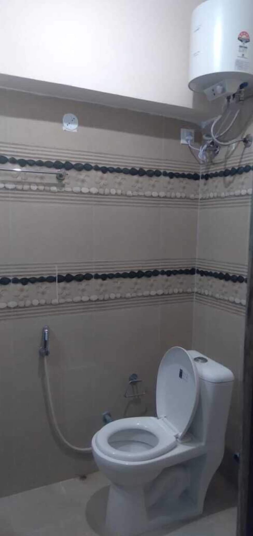 Shower, towels, soap, shampoo